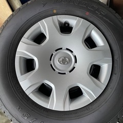 ハイエース　ホイール付きタイヤ　新車外し