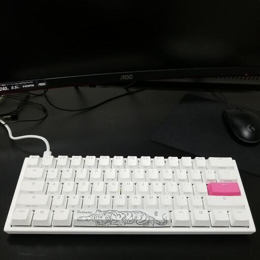 Ducky one 3 Mini Pure White 60%　Hotswap RGB メカニカルキーボード　Cherry MXシルバー