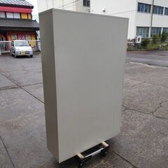 コクヨ 24マスオープン下駄箱 ベージュ色『中古良品』複数入荷！