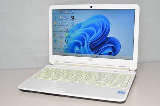 最新Windows11+office 爆速SSD480GB 富士通 LIFEBOOK AH53/J i7-2670QM/メモリー8GB/15.6インチ/ブルーレイ/USB3.0/Webカメラ/便利なソフト