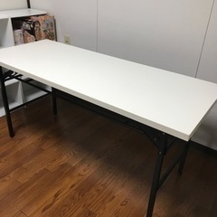 白 テーブル  
