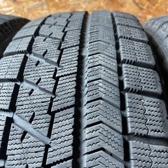 極上タイヤ　BRIDGESTONE ブリヂストン　ブリジストン　VRX 215/65R16 スタッドレス タイヤ　2017年製　16インチ