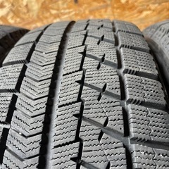 極上タイヤ　BRIDGESTONE ブリヂストン　ブリジストン　VRX 215/65R16 スタッドレス タイヤ　2017年製　16インチ
