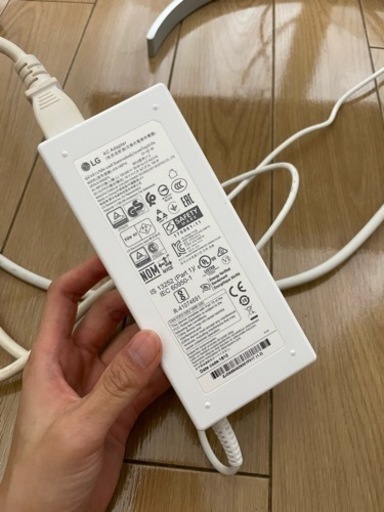 LG モニター ディスプレイ (使用期間短い) 22年9月製造 LG 27QN600