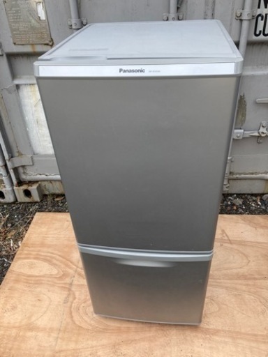 Panasonic 140 L 2ドア冷凍冷蔵庫　NR-B149W-S