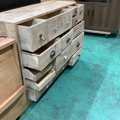 家具ならトレファク吉川店！！　KARE キャビネット/サイドボード キズ有 変色・ヤケ有 ヨゴレ有　プロ（14Drawers） ナチュラル  参考価格199,100円