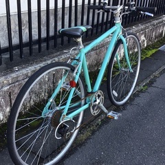 ○○WEEKENDBIKES（ウィークエンドバイクス） クロスバイク・シマノ7段変速 ビアンキカラー サイズ460㎜・洗車でピカピカ♪不要自転車無料引取り有