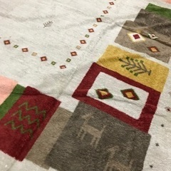 【急募】絨毯、カーペット4枚190×190