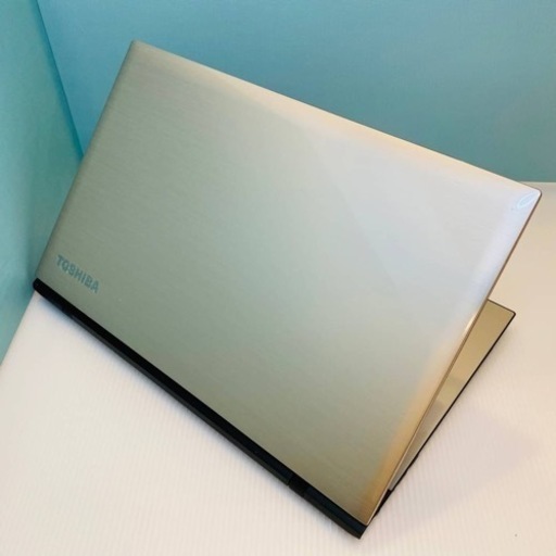 東芝/美品/17.3インチ大画面/シャンパンゴールド/SSD 256G/カメラ付 東芝/美品/17.3インチ大画面/シャンパンゴールド/SSD 256G/カメラ付