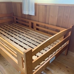 【お取引終了】木製シングルベッド☆☆☆〜（ゝ。∂）