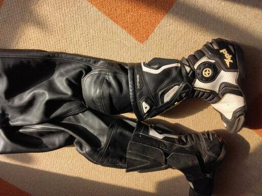 再値下げ】クシタニの皮パンツ | loginets.com