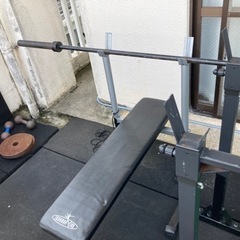 トレーニングセット　ベンチプレスとバーベルスタンド