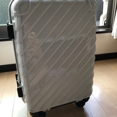 1〜2泊用　機内持ち込み対応サイズ　スーツケース