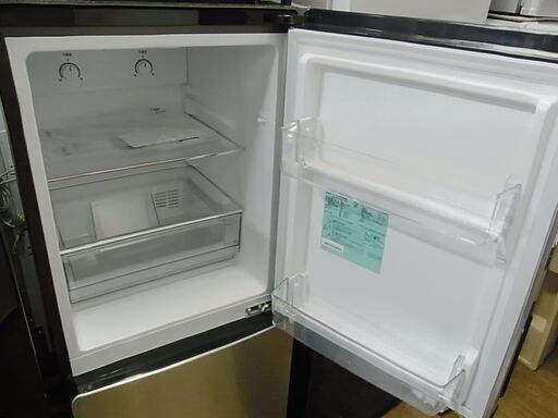 セール中につき、通常特価32,978円より3,000円引きの29,978円!　Haier　ハイアール　2ドア冷蔵庫　JR-XP2NF148F　冷凍冷蔵庫　148L　2021年製　URBAN CAFE SERIES　アーバンカフェシリーズ