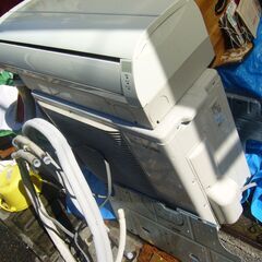 商談中エアコン2009年2，8kw10畳用高知市近辺無料配達