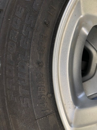 軽バン、軽トラ　雪タイヤ　スタッドレス145R12 6PR