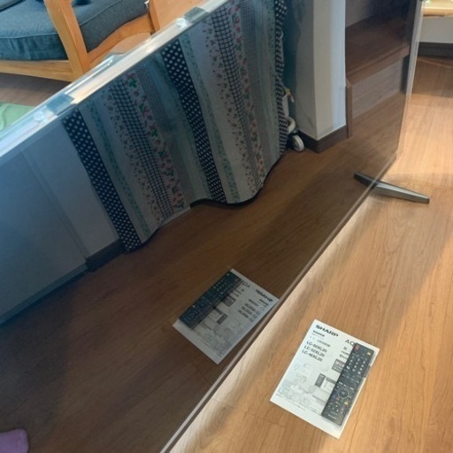 SHARP AQUOS 60インチ液晶テレビ