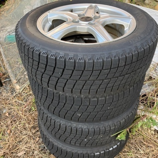 185/60R15スタッドレスタイヤアルミホイールセットの画像