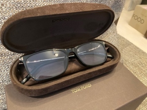 TOM FORD サングラス　TF5398-F 001 54