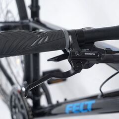 FELT 「フェルト」 VERZA SPEED 40 2022年モデル クロスバイク