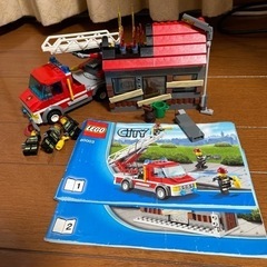LEGO シティ　ファイアートラックとハウス　⭐︎組み立て説明書付き