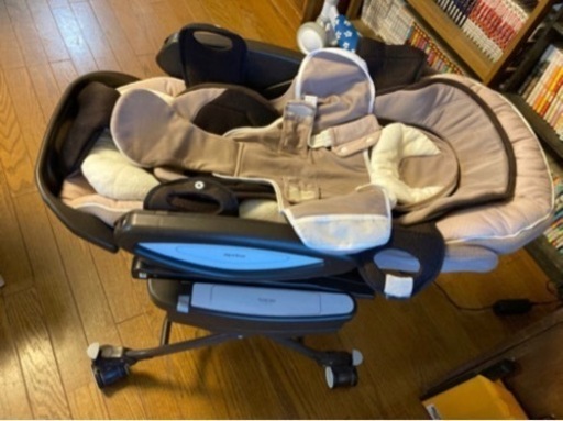 電動ハイローチェア T。♡*shopping 専用 Combi ネムリラ 電動 ハイ