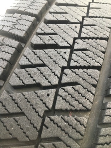 購入 終了 エスティマ スタッドレスタイヤ 215/60R17とホイールセット