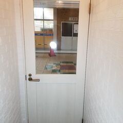 室内ドア★美品★開き戸(約2060×690)木目白   ★最後の1枚●受付中● 室内ドア☆美品☆開き戸(約2060×690)木目白 ☆最後の1枚○受付中○