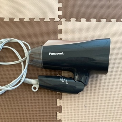 お値下げしました！パナソニック ドライヤー 美品❗️ - ヘアケア