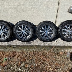 送料出品者負担】ブリジストンREVO G2 スタッドレスタイヤ4本（ボルト付）