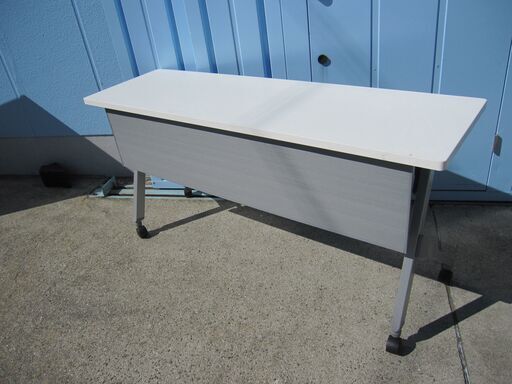 会議用テーブル　幕板あり　ホワイト　1500ｘ450　オカムラ製　スタックテーブル　81F１AC　MG99