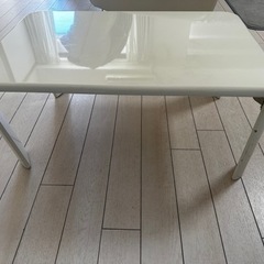 白い 折りたたみ テーブル