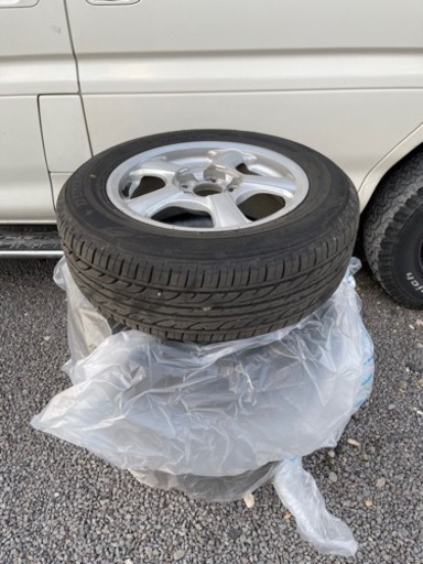 夏タイヤ195/65/R15 AZR65ノアに使用してました