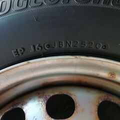 10月25日まで受付 ブリヂストン スタッドレスタイヤ　スノータイヤ 185/70R14　2020年6月製 　1シーズンのみ 4本組　