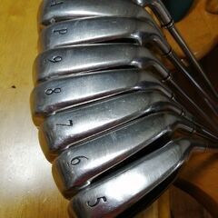 ダンロップゼクシオ8本セット