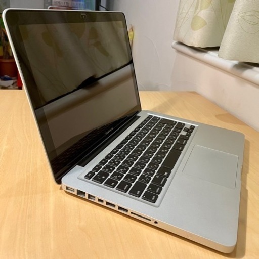 【美品】Apple MacBook Pro SSD250GB 8GB 13インチ