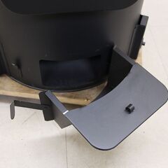 焼却炉 薪ストーブ 焼却機 蓋付き 丸型 小窓有り 未使用品 (E1314akxY)