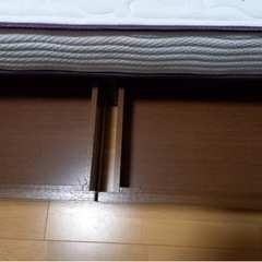 ベッド　マット付き　相談中