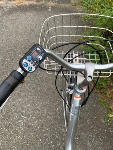 ヤマハ　電動自転車　24インチ 3段 LED