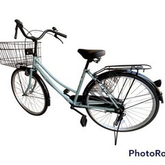 可愛いスモーキーグリーンの自転車
