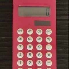 計算機　電卓　ピンク　電源　手のひらサイズ