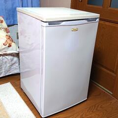 【取引決定済】冷凍庫(2010年製, 前開き,100L)