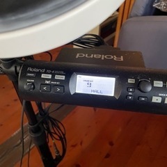 Roland 電子ドラム、専用アンプ、専用ケース、ドラムチェアー