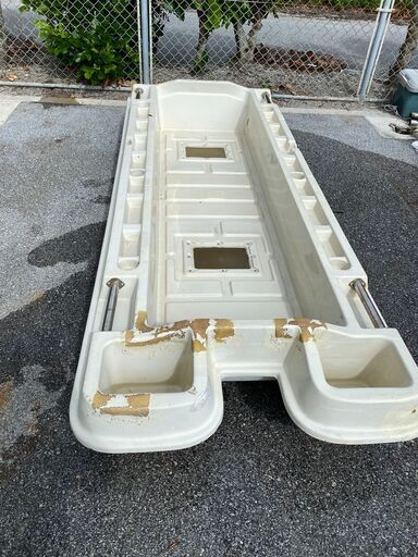 小型 カタマラン 船底から海の中が見えます、浮沈構造 置き場所至急 