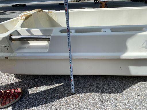 小型 カタマラン 船底から海の中が見えます、浮沈構造 置き場所