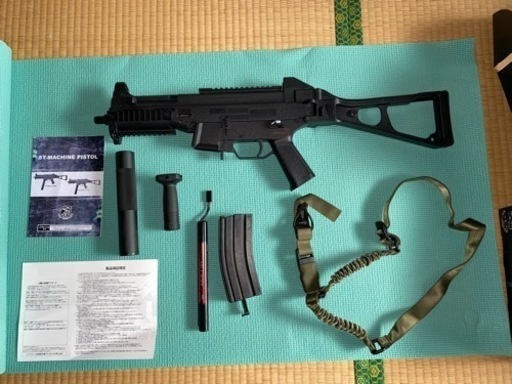 S\u0026T エアソフトガン　UMP45 +各種グッズ