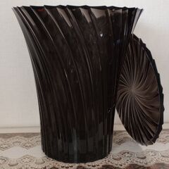 イタリア製　SPARKLE STOOL　（スツール、 サイドテーブル　飾り台としても使えます）