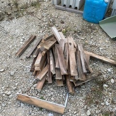 木材売ります　キャンプ　薪ストーブ