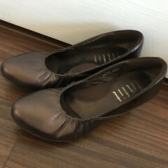 Fitfit の靴　22cm（幅：普通）brown leathe...