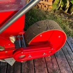 手押し種まき機　ごんべえ　HS-120LH  向井工業